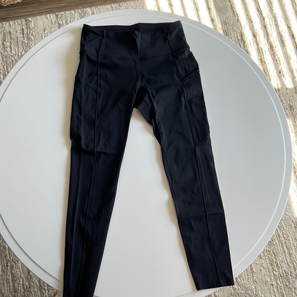 lululemon athletica Pants - Black Lululemon Fast and Free 25” - Size 6
